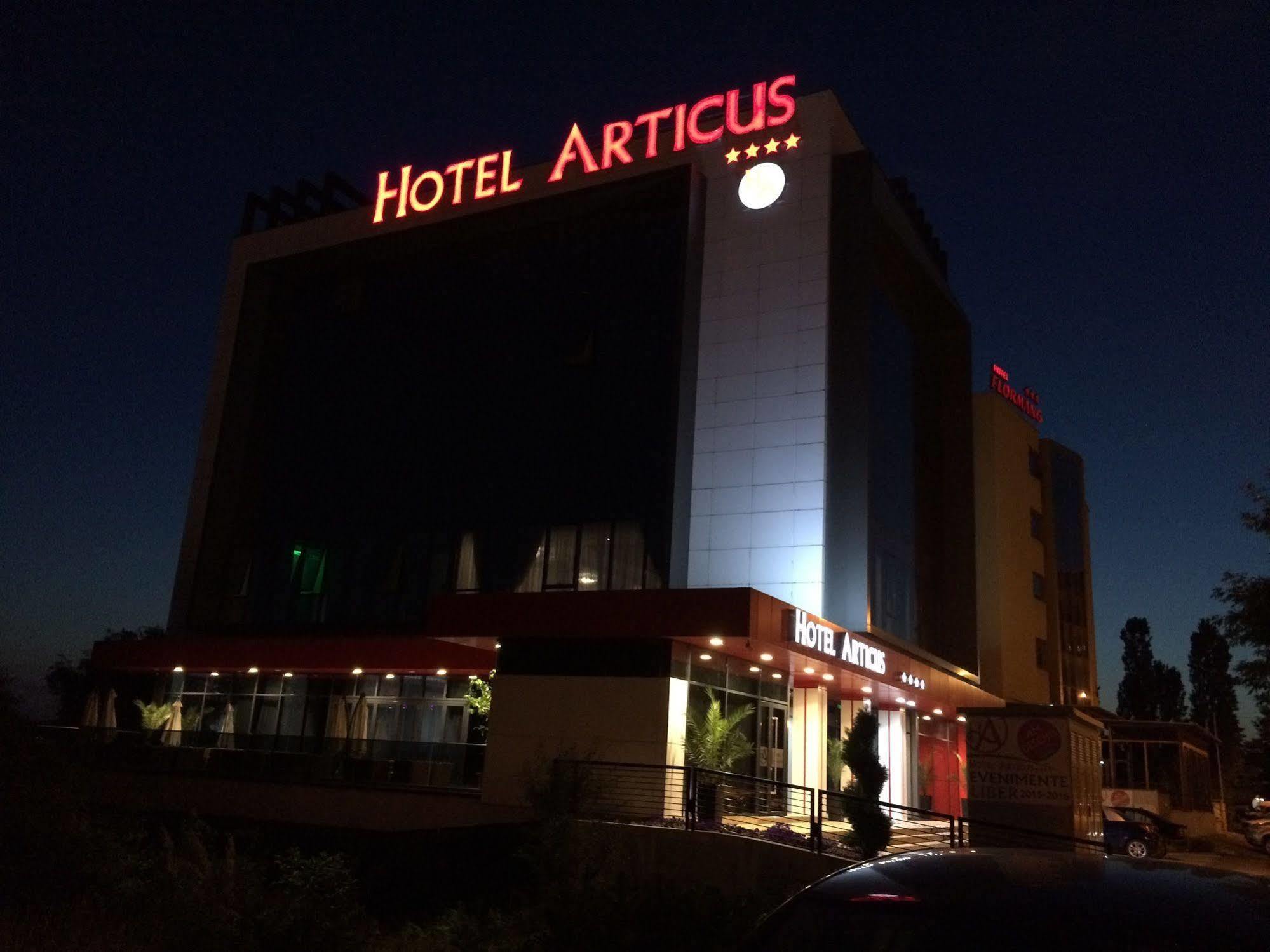 Hotel Articus Craiova Exterior foto
