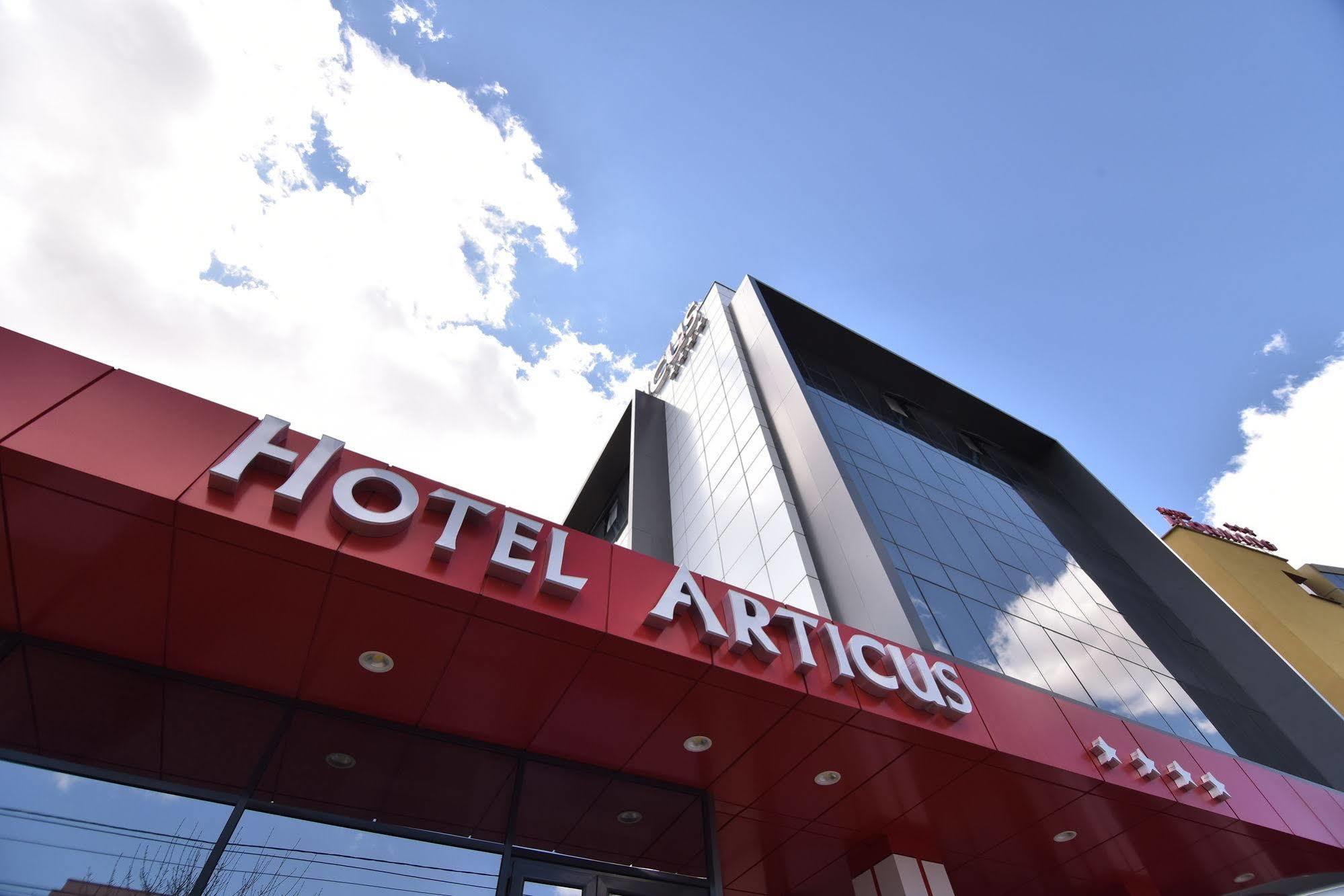 Hotel Articus Craiova Exterior foto